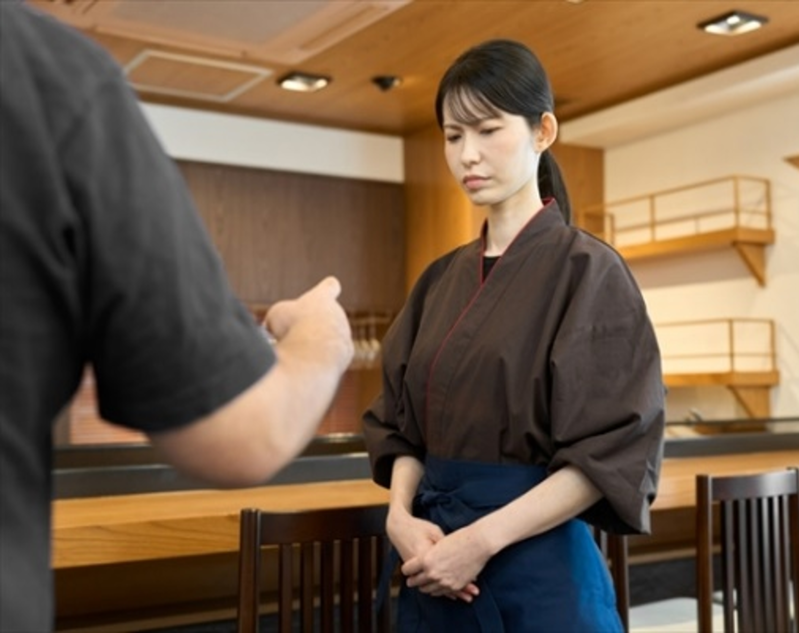 属人的な対応となる・現場スタッフに負担が集中する