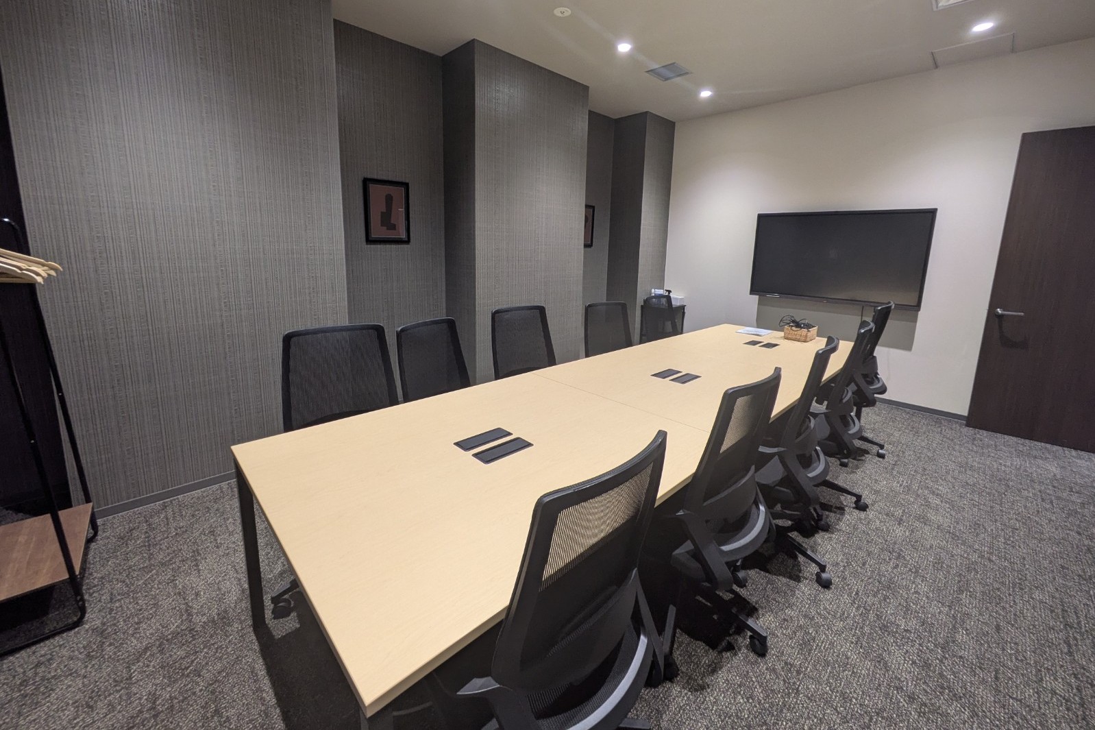 千葉支店の内観