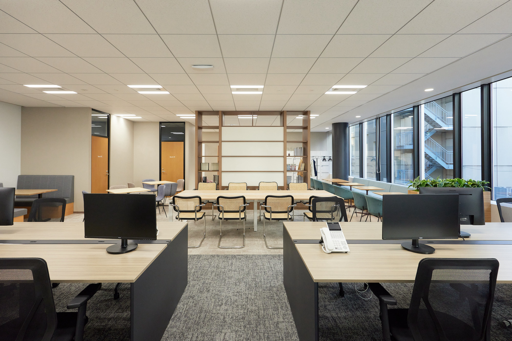 銀座本店の内観