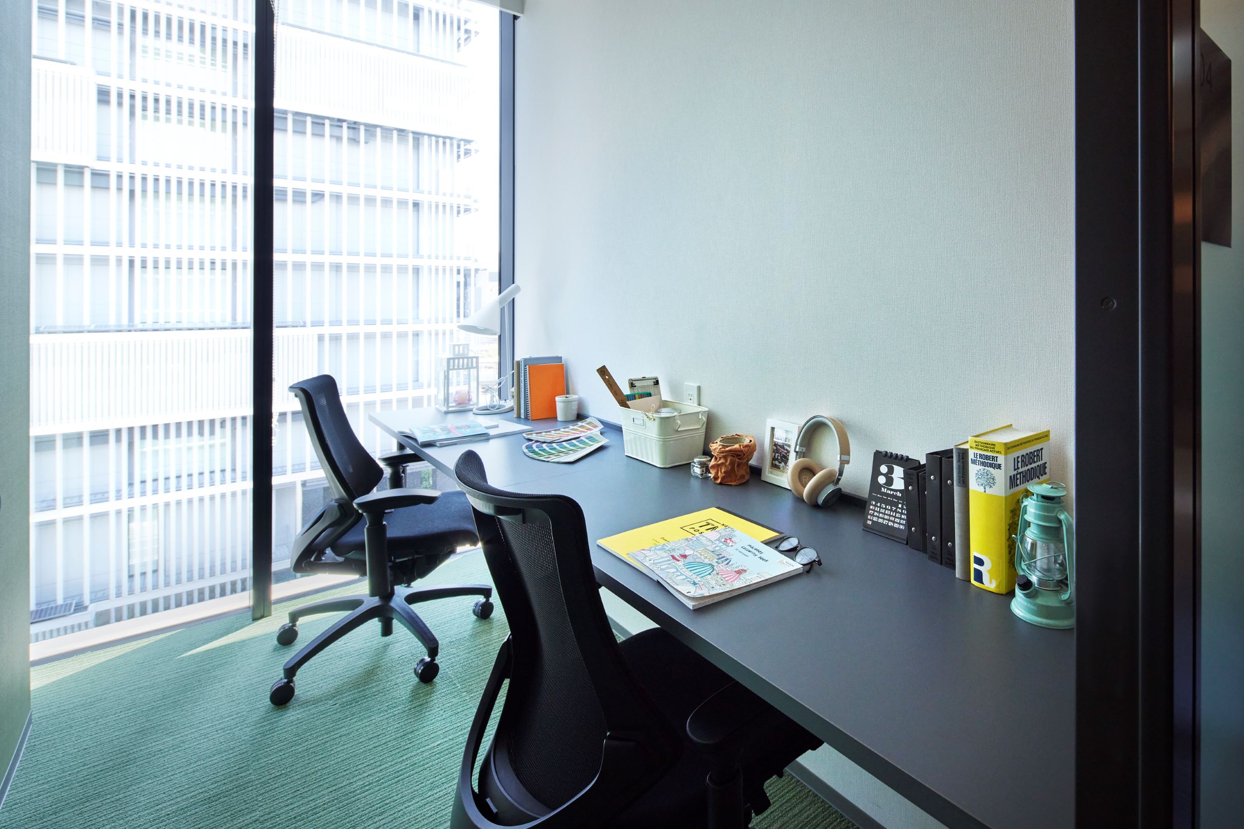 弁護士事務所の内観