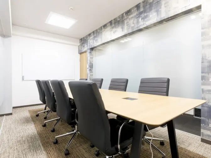 神戸支店の内観