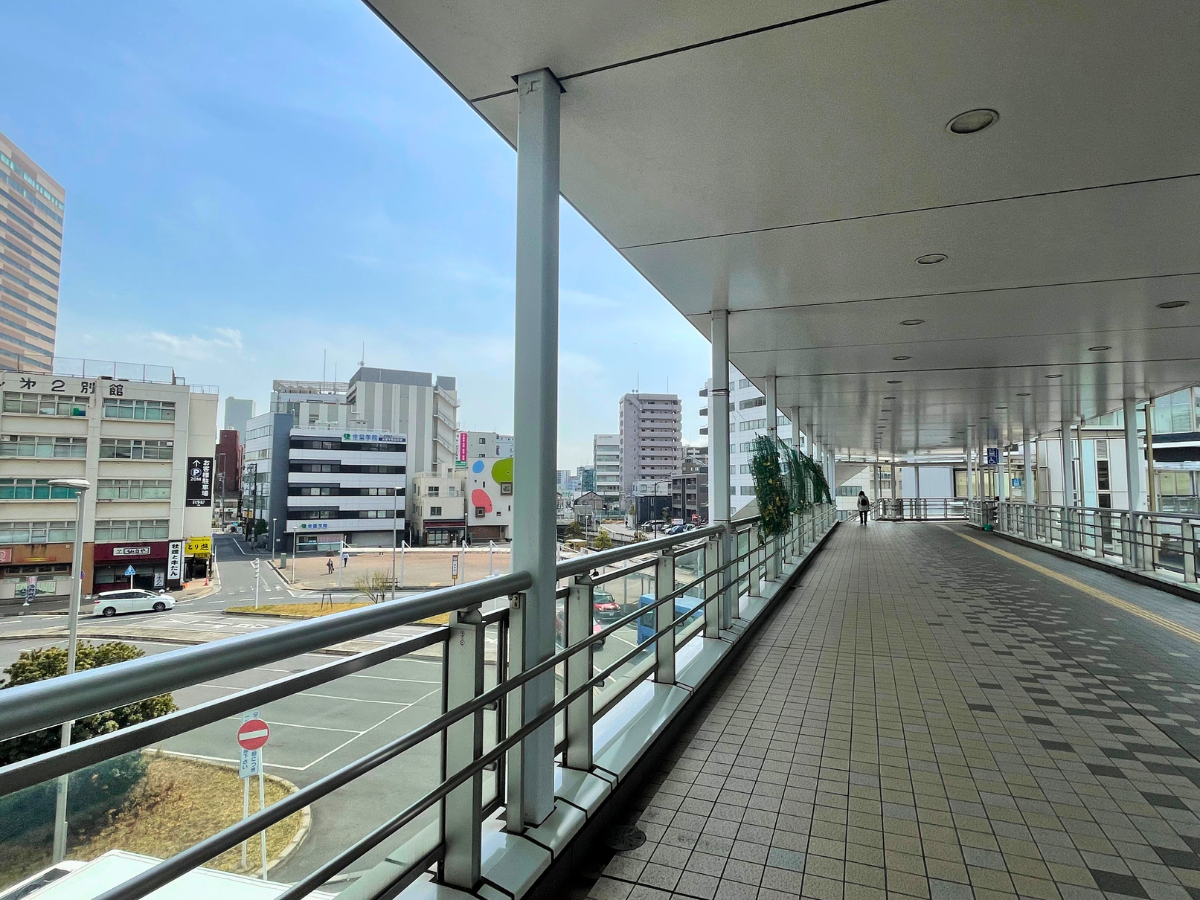 千葉駅西改札から千葉支店へのアクセス2