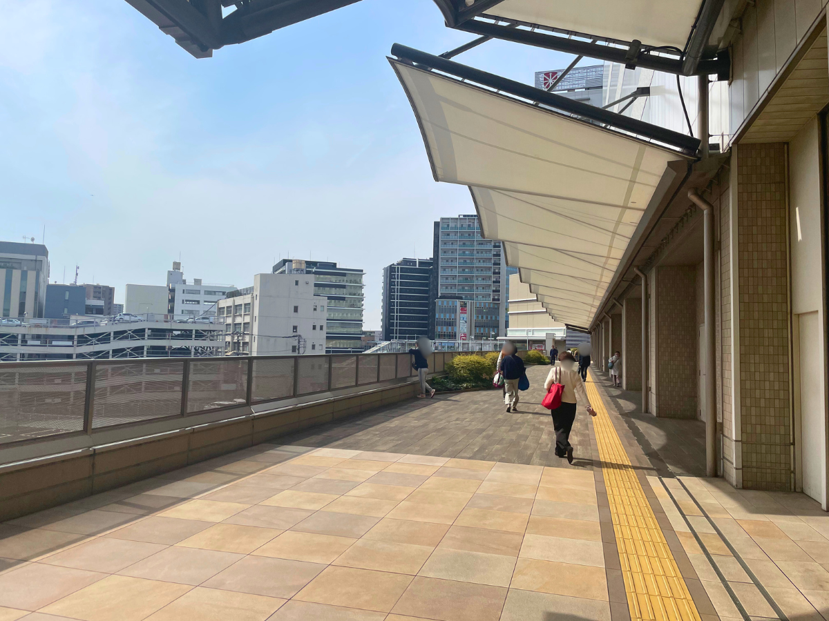 千葉駅中央改札から千葉支店へのアクセス2