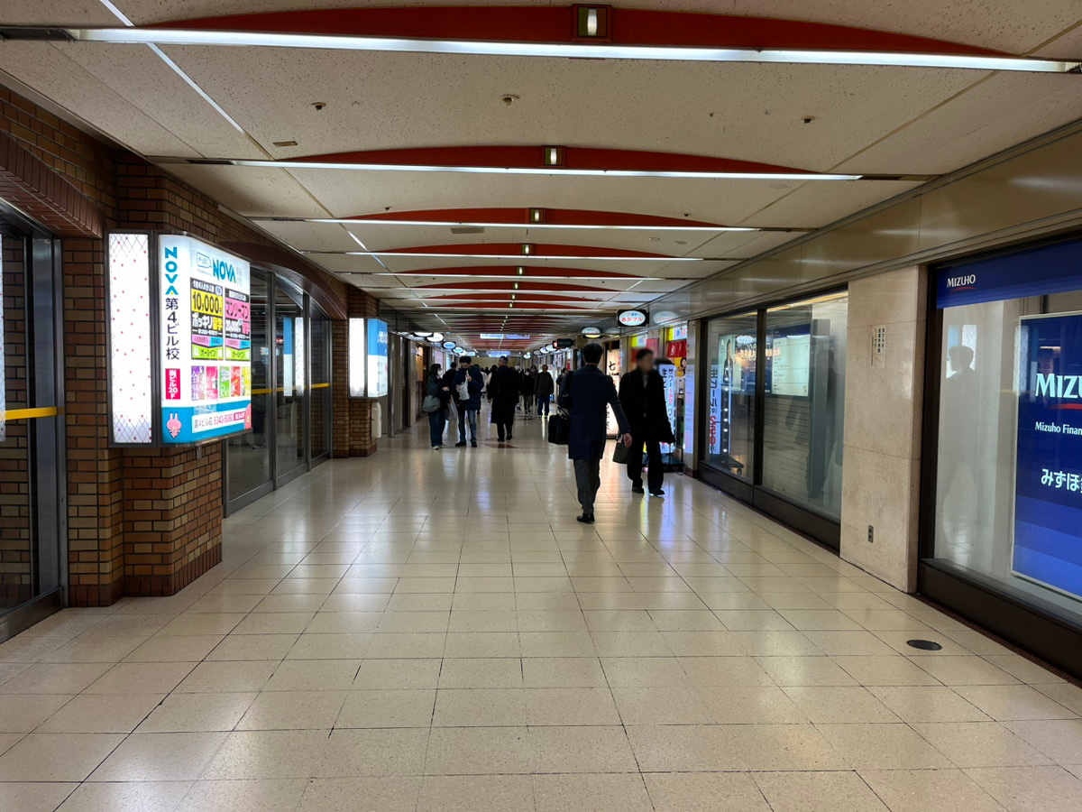 東梅田駅から大阪支店へのアクセス6